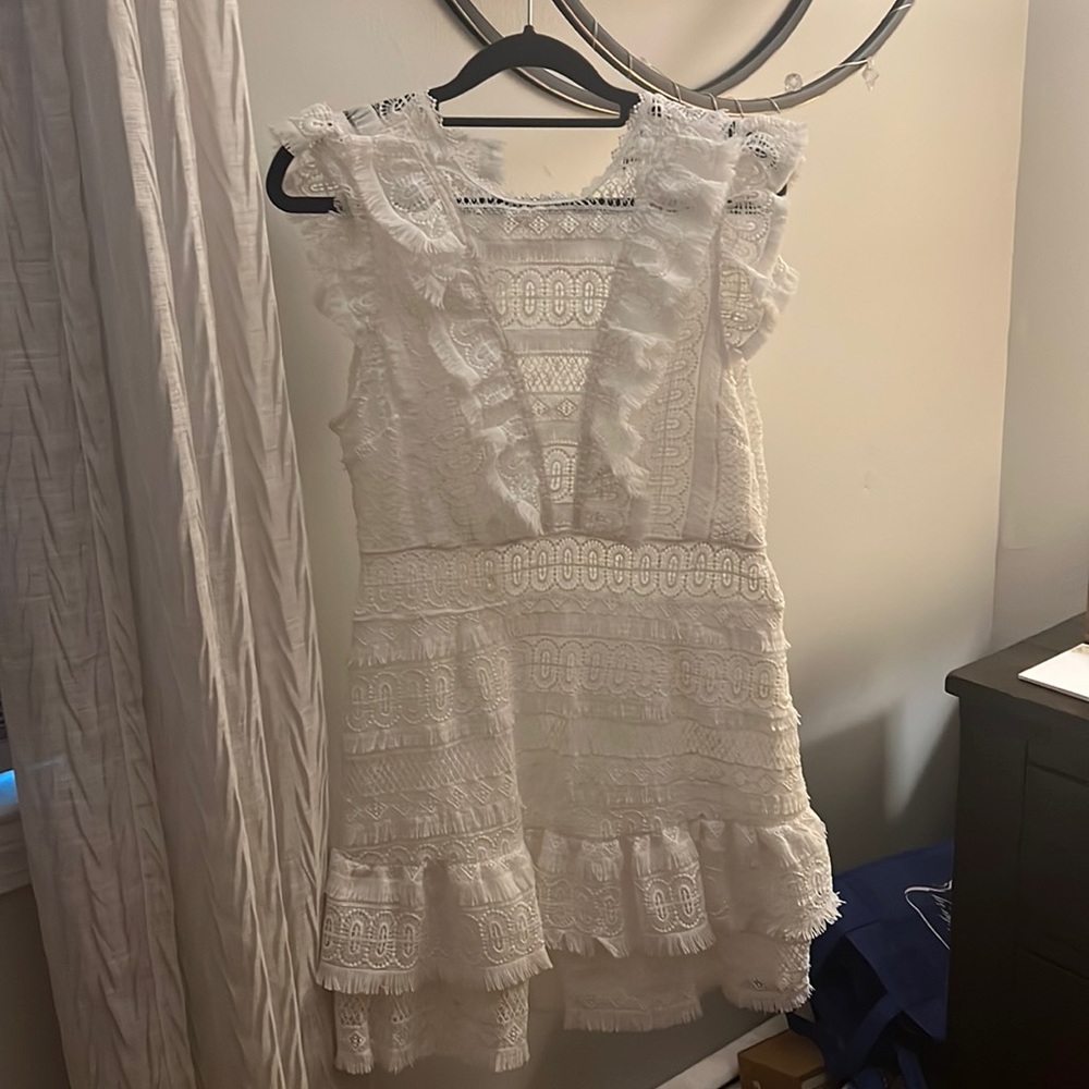 Never been worn VICI summer white dress